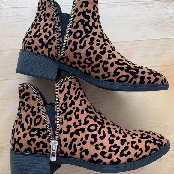 Call It Spring - Women’s Umigon Leopard Boots (US 7) - Picture 7 of 8